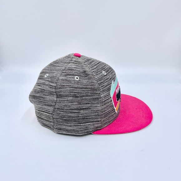 New Era NBA San Antonio Spurs Blurred Trick 9FIFTY SnapBack Hat Adult OSFM - Picture 2 of 13